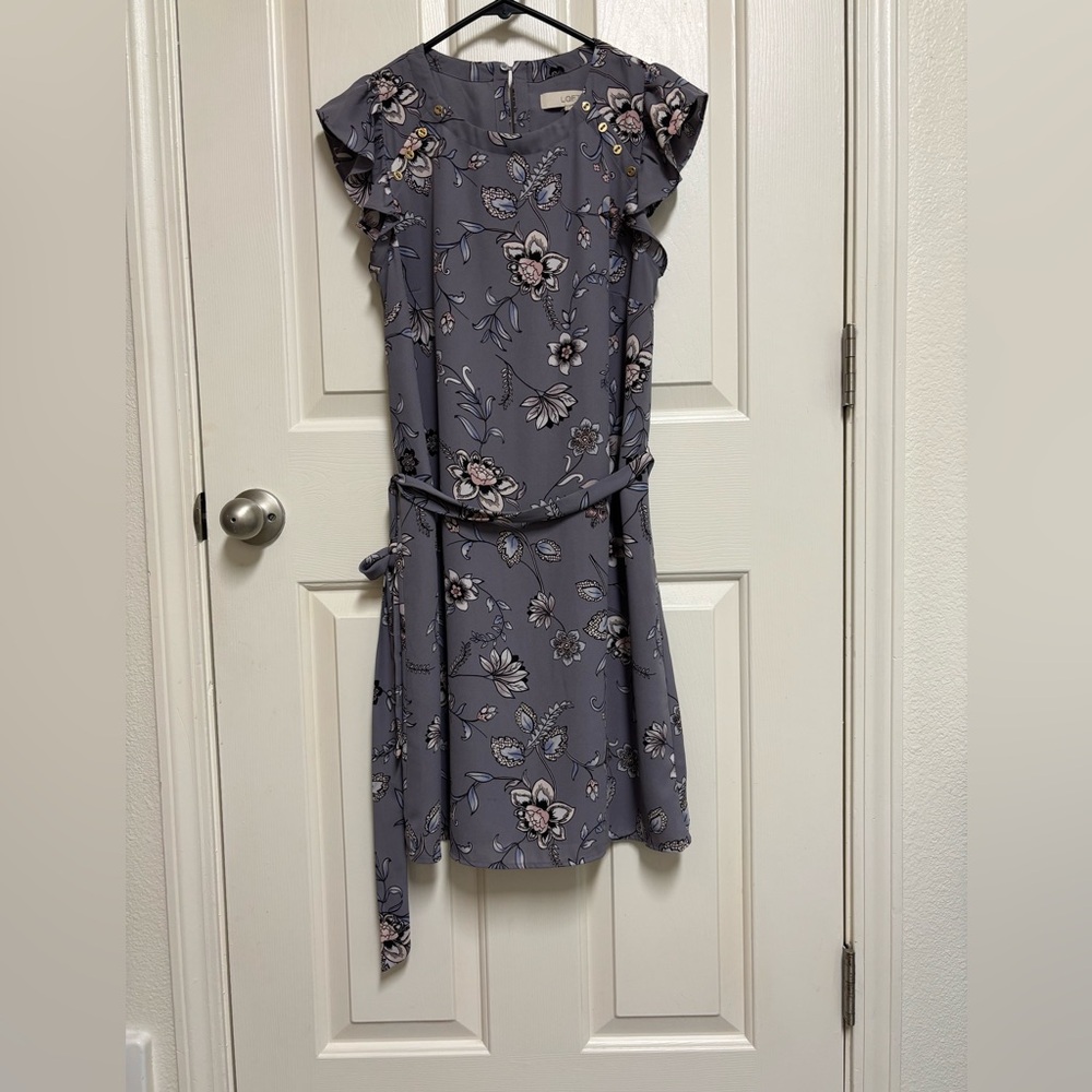 LOFT Gray Floral cap sleeve dress Size S